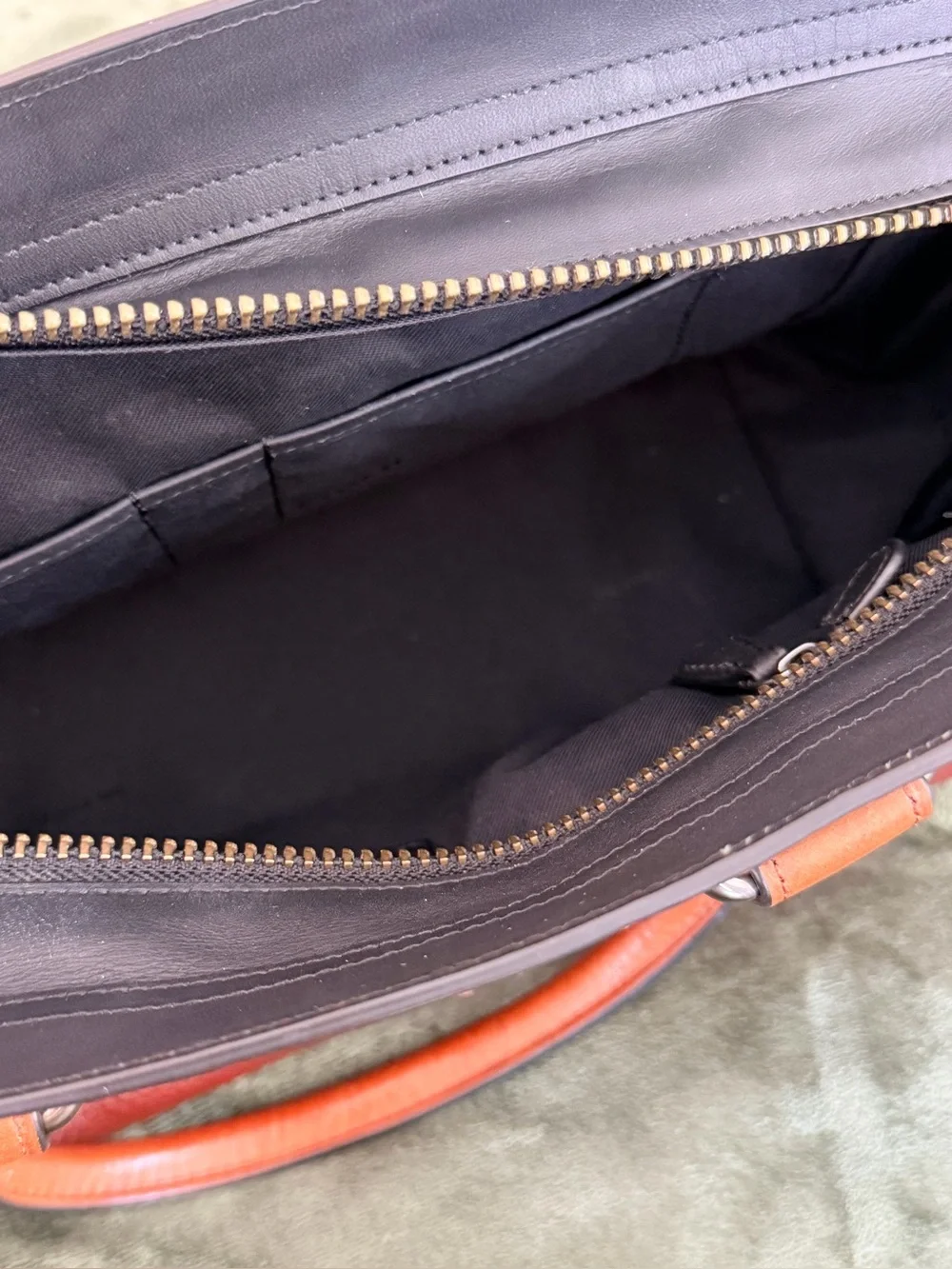 🧉Coach Color Block Swagger Carryall Leather Bag🧉